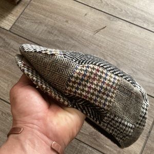 Flat hat paperboy hat